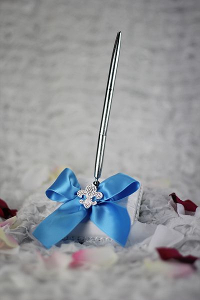 Fleur de Lis Ribbon Pen Set