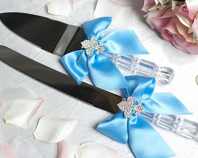 Fleur de Lis Ribbon Cake Server Set