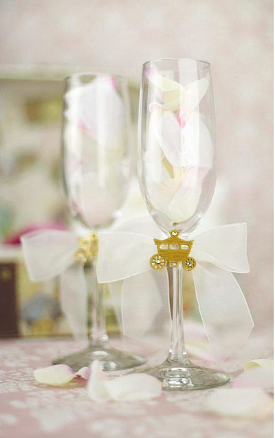 Elegant Fairy Tale Cinderella Coach Wedding Toasting Glasses