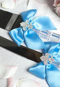 Fleur de Lis Ribbon Cake Server Set