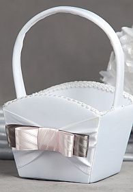 Tie(ing) the Knot Flower Girl Basket