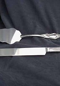 Filagree Scroll Design Wedding Cake Server Set