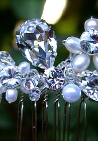 Tear Drop Crystal and Pearl Comb